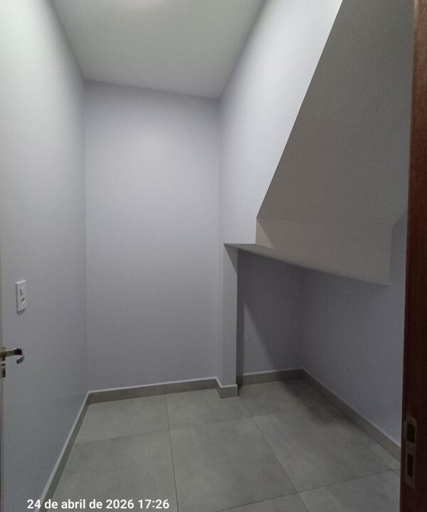 WhatsApp Image 2026-04-24 at 17.35.48